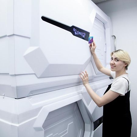 AV-1 Capsule Hotel Kiev Exterior foto