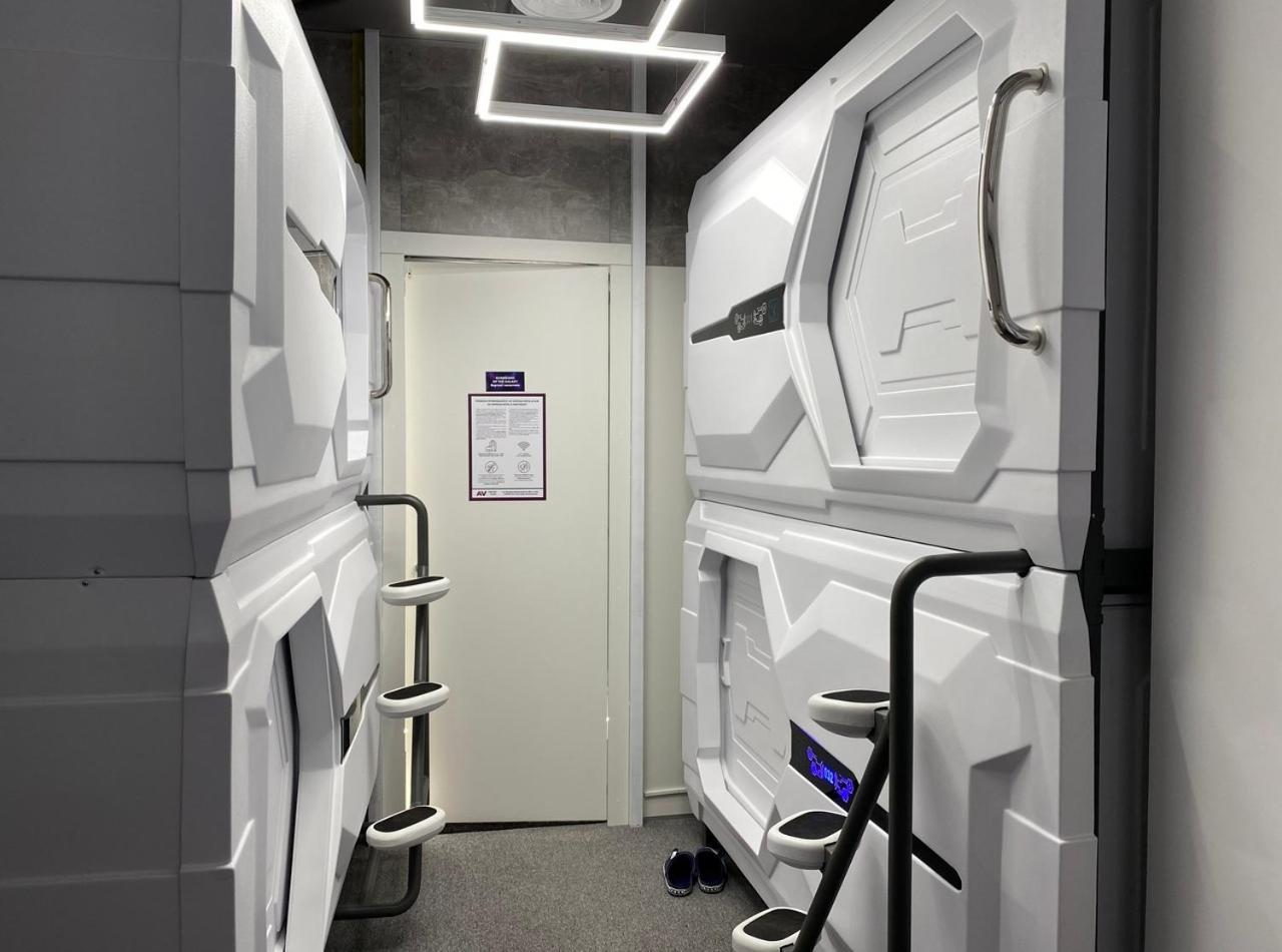 AV-1 Capsule Hotel Kiev Exterior foto