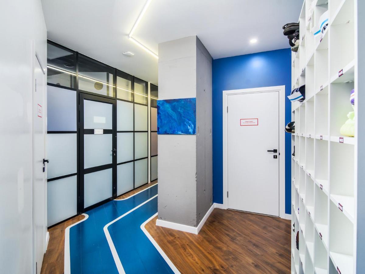 AV-1 Capsule Hotel Kiev Exterior foto